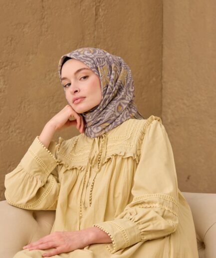 İnce Pamuk Soft Eşarp Vizon, Koyu Vizon ve Hardal Sarı Desenli Nefes Alan Tok Duruşlu 90x90