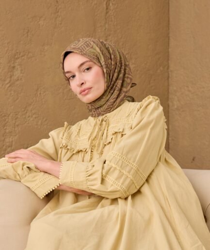 İnce Pamuk Soft Eşarp Yeşil Kahve Yeşil ve Olive Desenli Nefes Alan Tok Duruşlu 90x90