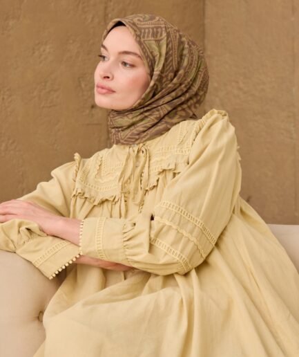 İnce Pamuk Soft Eşarp Yeşil Kahve Yeşil ve Olive Desenli Nefes Alan Tok Duruşlu 90x90